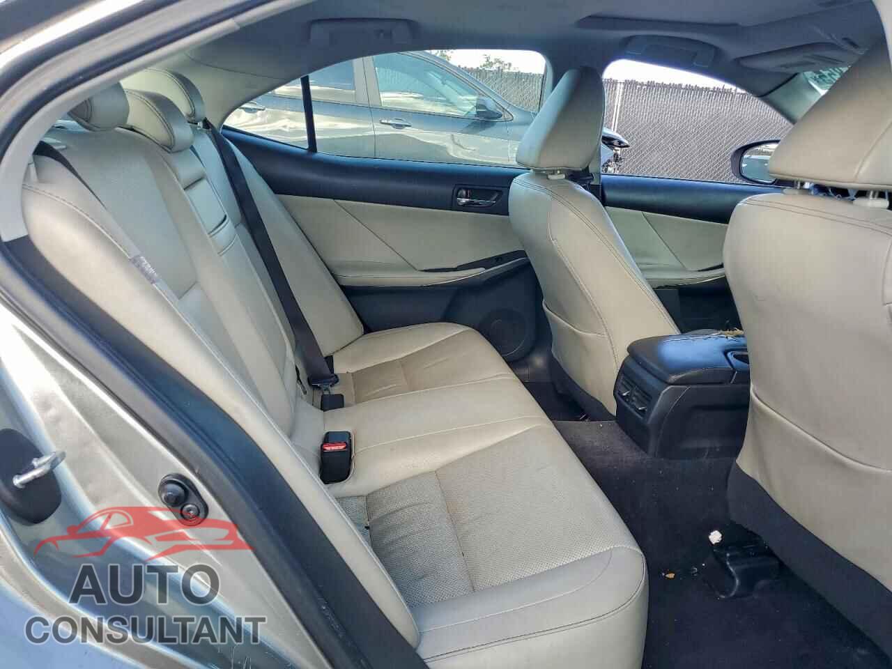 LEXUS IS 2014 - JTHBF1D24E5021421