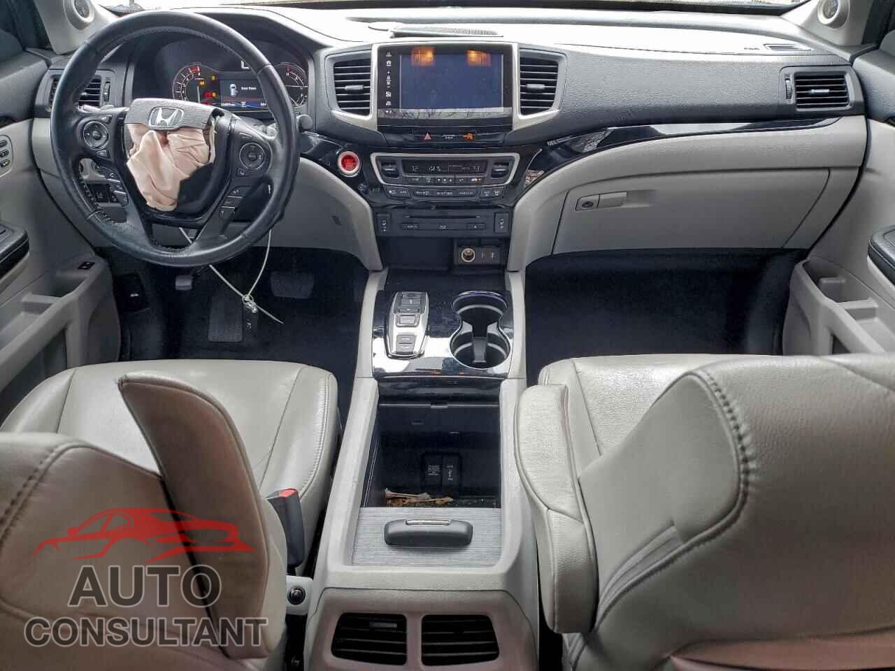 HONDA PILOT 2017 - 5FNYF5H90HB019128