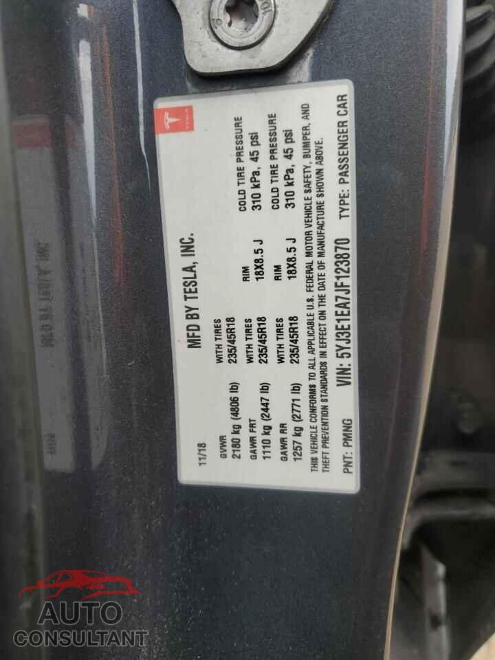 TESLA MODEL 3 2018 - 5YJ3E1EA7JF123870