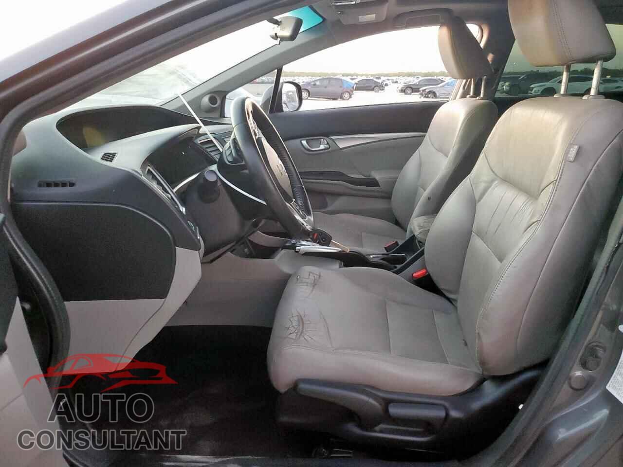 HONDA CIVIC 2013 - 2HGFB2F95DH535334