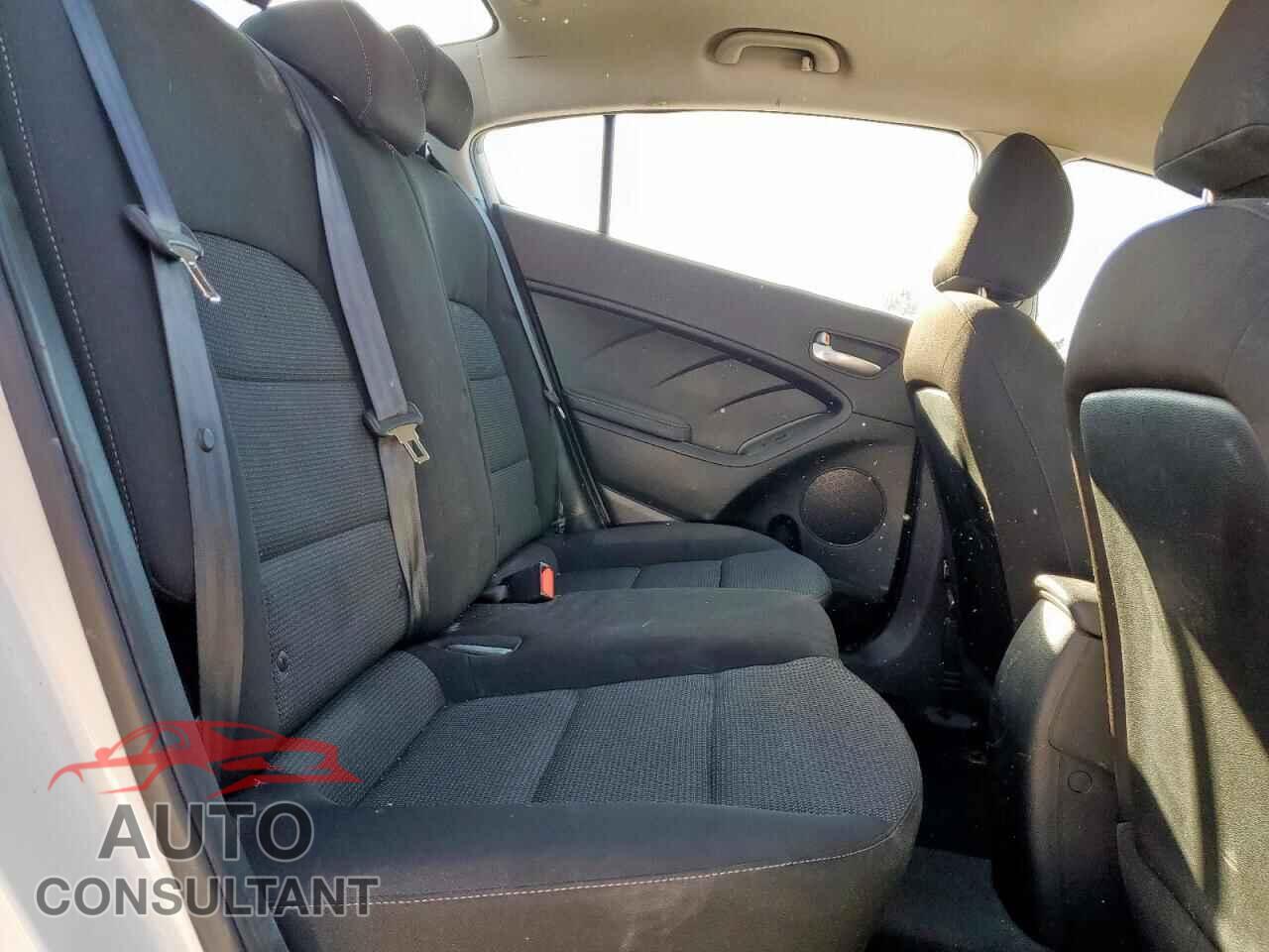 KIA FORTE 2017 - 3KPFK4A77HE102504