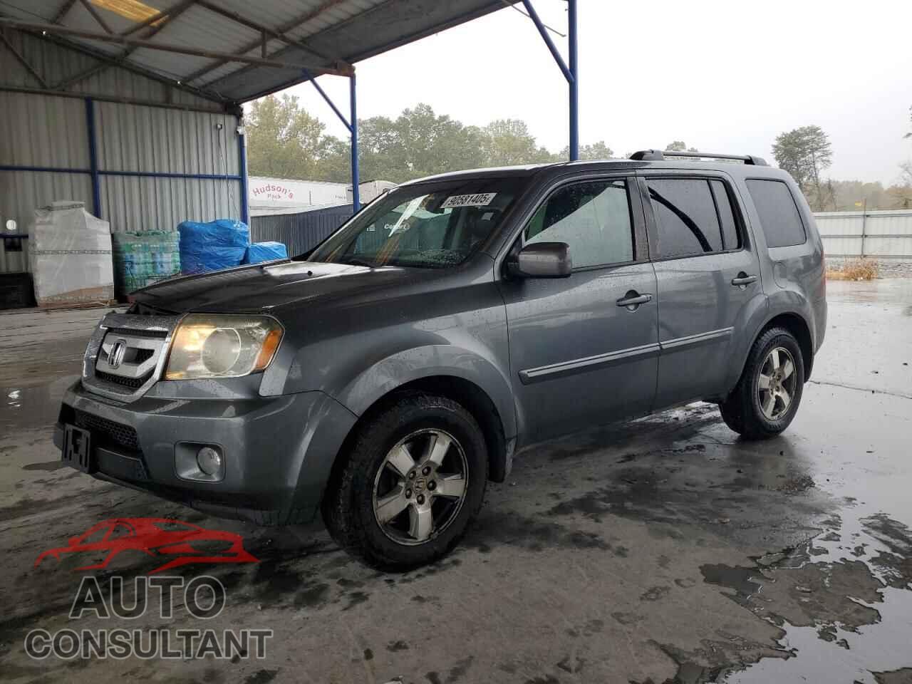 HONDA PILOT 2010 - 5FNYF4H59AB005631