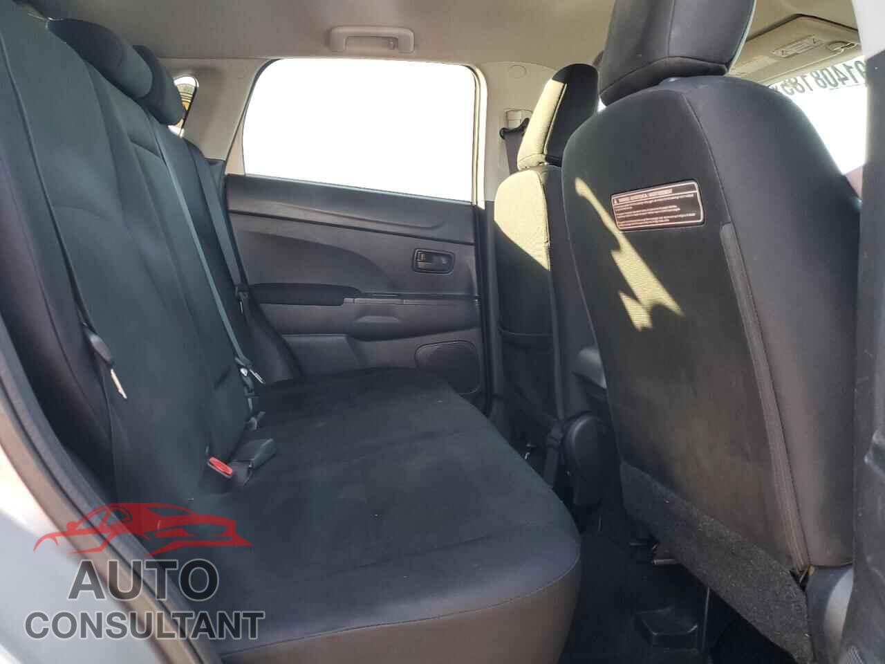 MITSUBISHI OUTLANDER 2014 - 4A4AR3AU5EE031860
