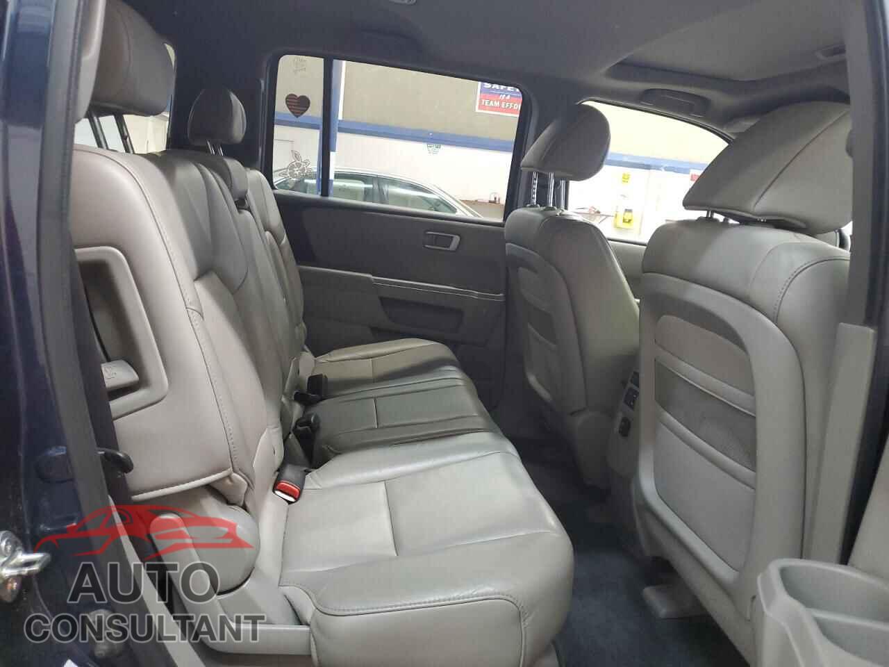 HONDA PILOT 2011 - 5FNYF4H72BB084501