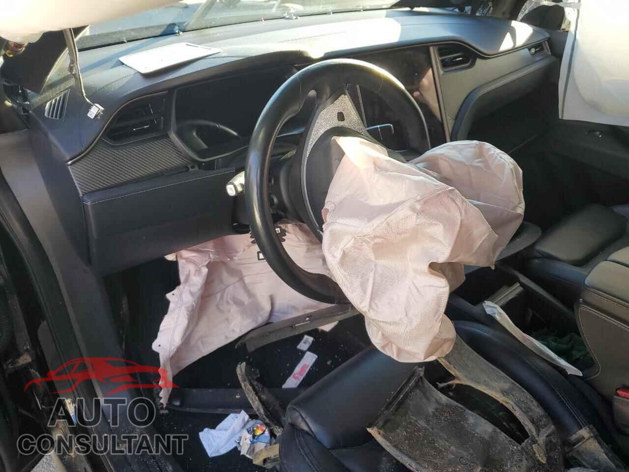 TESLA MODEL X 2020 - 5YJXCBE46LF283992