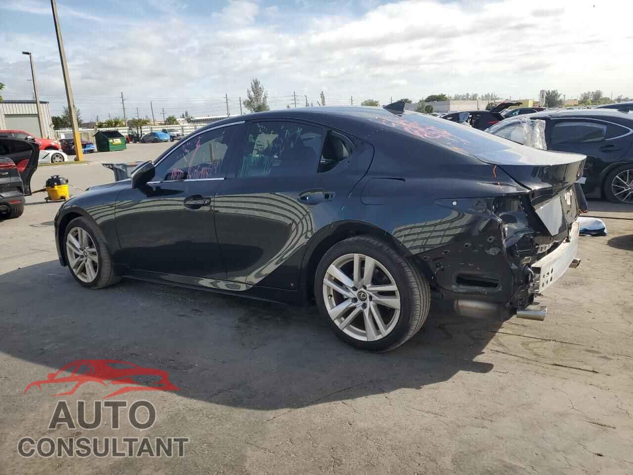 LEXUS IS 2024 - JTHCA1D23R5132373