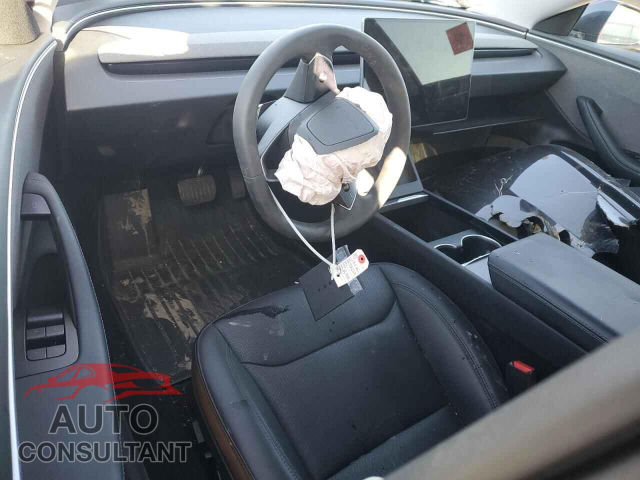 TESLA MODEL 3 2024 - 5YJ3E1EA5RF771476