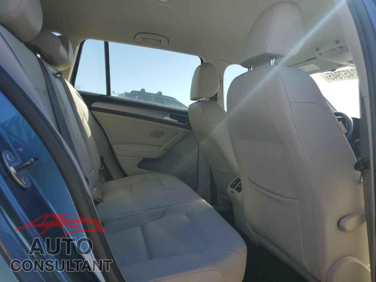 VOLKSWAGEN GOLF 2015 - 3VWCA7AU9FM519653