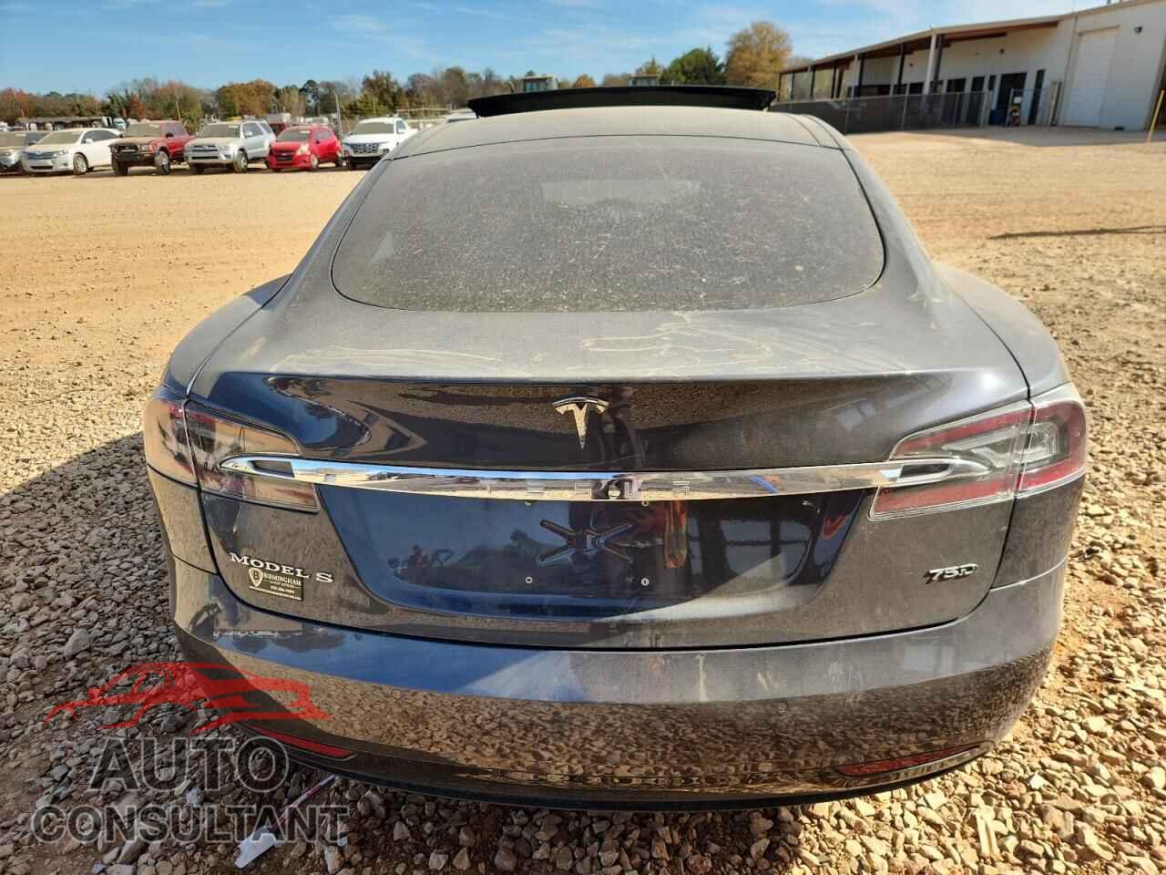 TESLA MODEL S 2018 - 5YJSA1E24JF277176