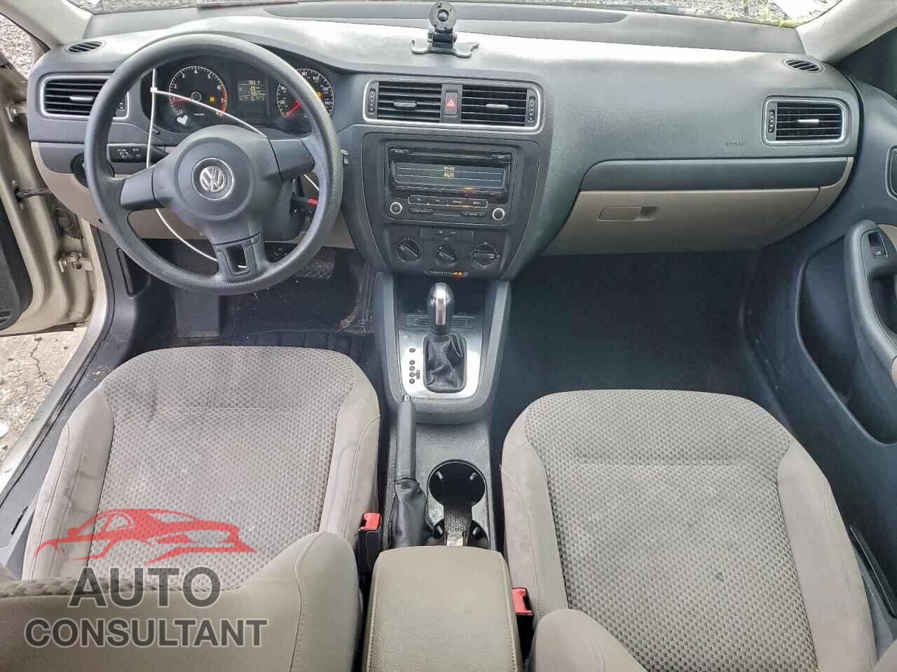 VOLKSWAGEN JETTA 2014 - 3VW2K7AJ5EM299120