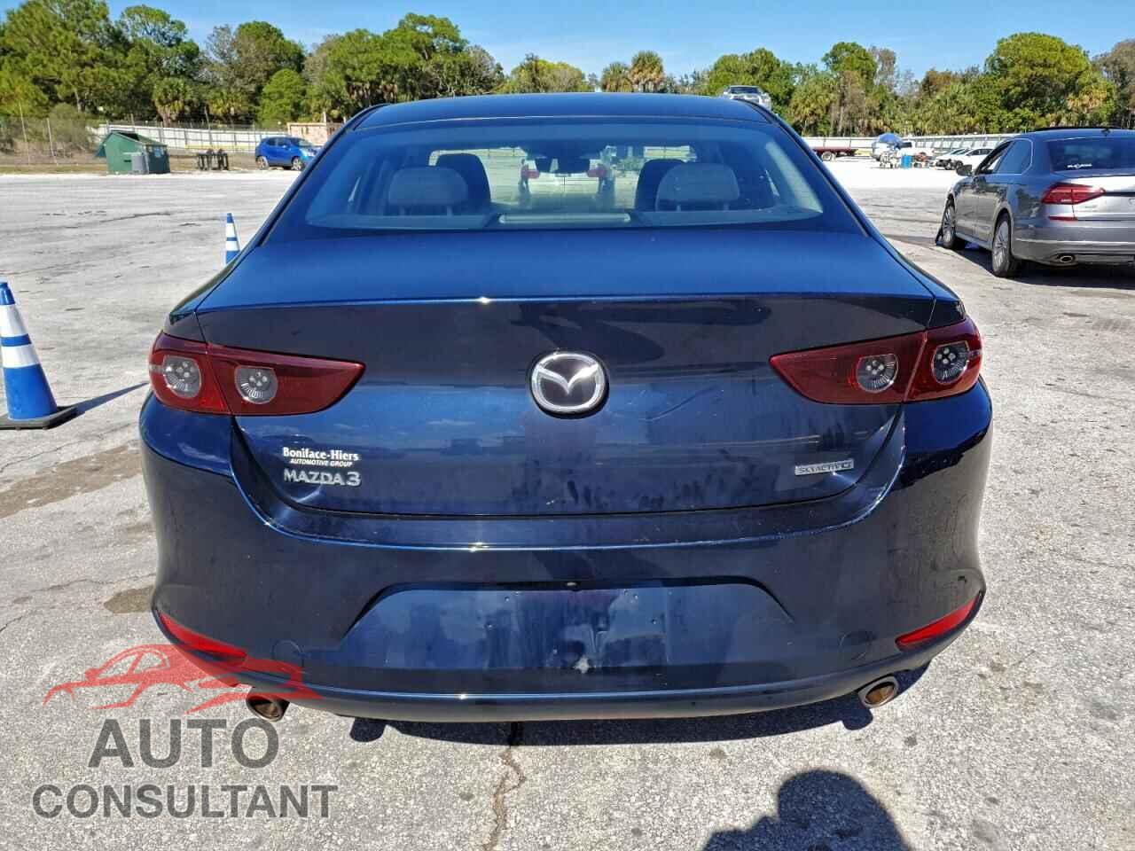 MAZDA 3 2019 - 3MZBPABL2KM113656
