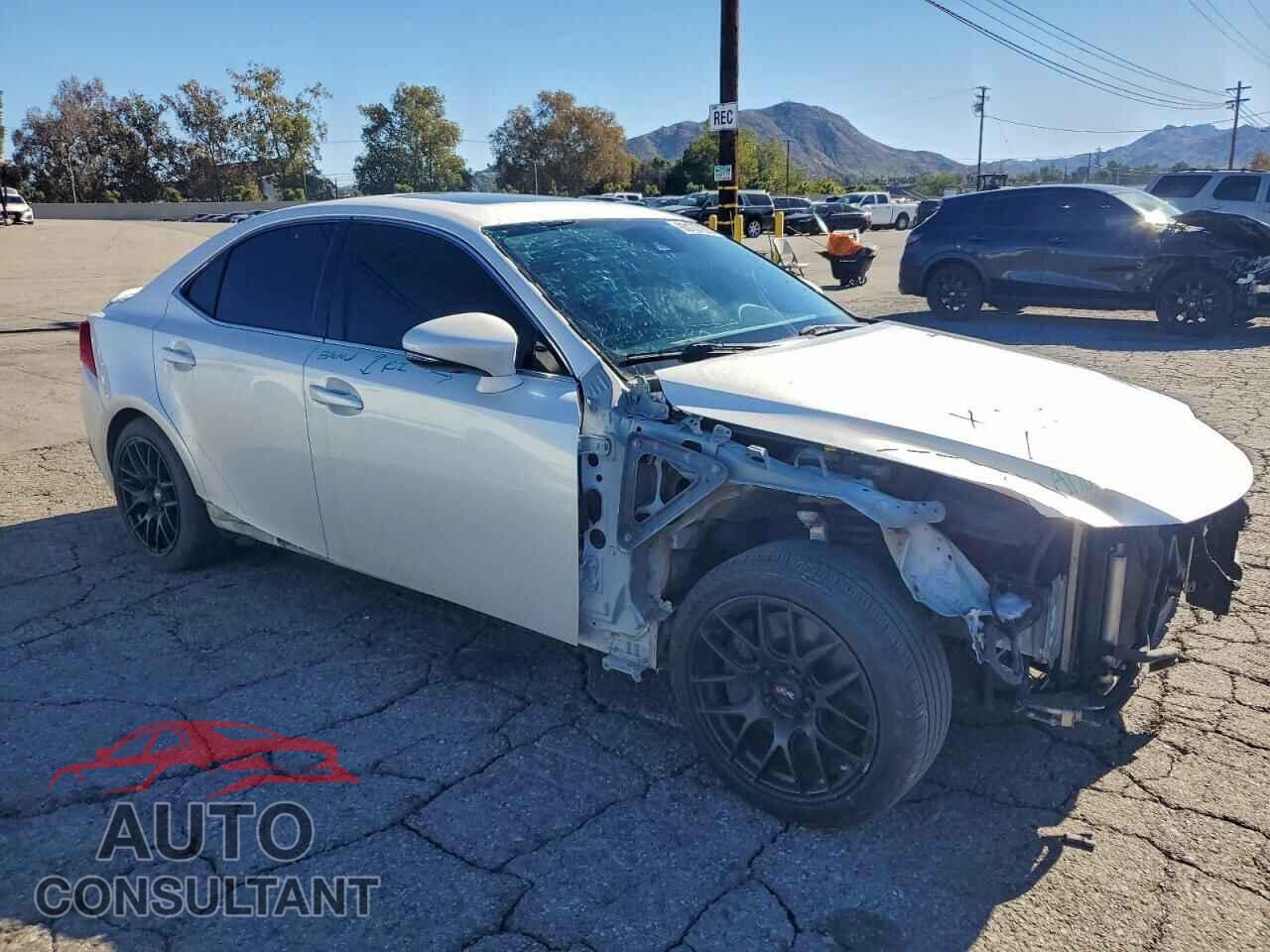 LEXUS IS 2019 - JTHBA1D23K5097951