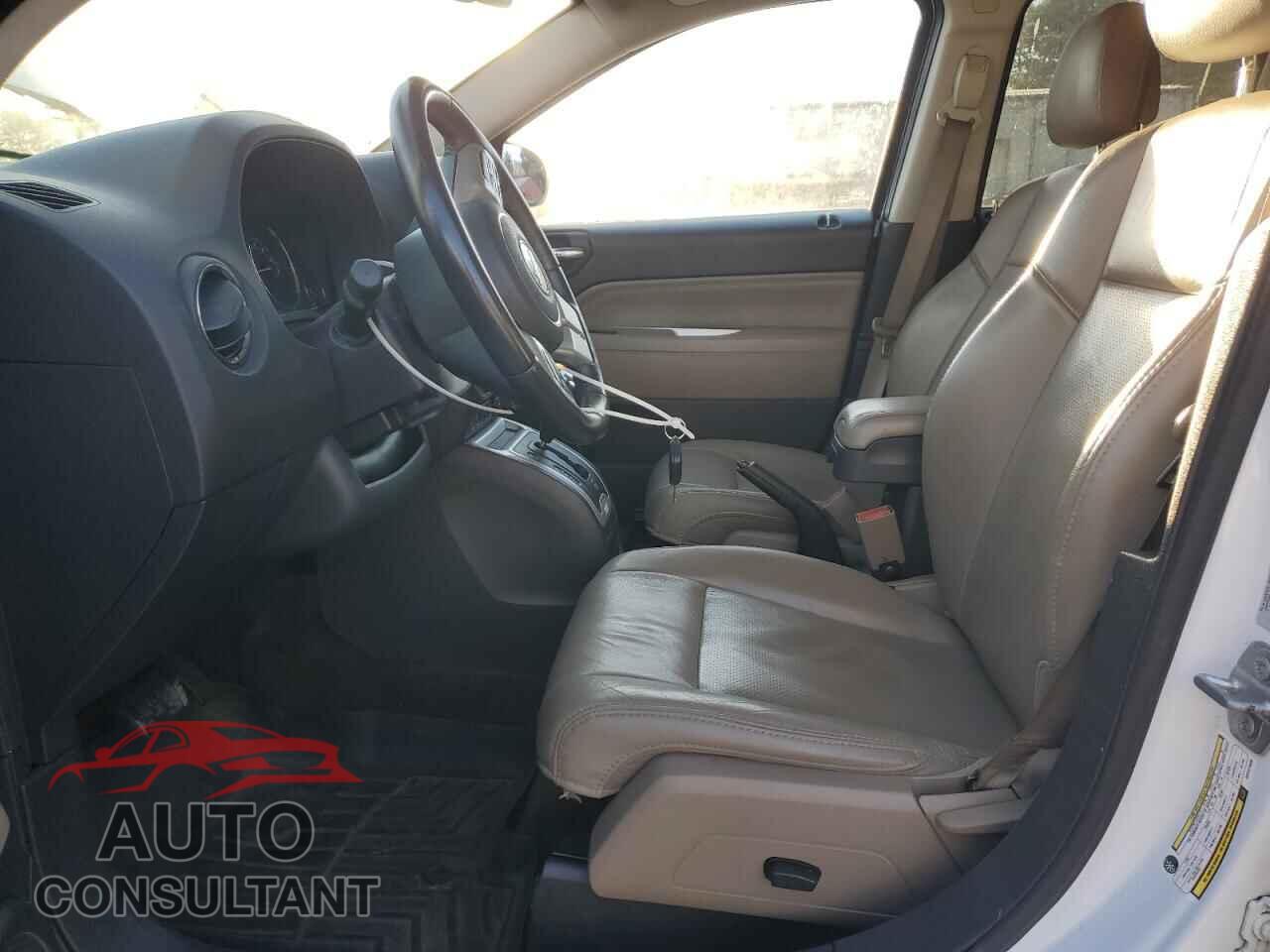 JEEP COMPASS 2017 - 1C4NJDEBXHD127928