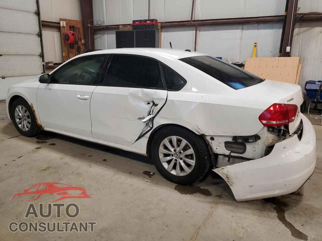 VOLKSWAGEN PASSAT 2013 - 1VWAH7A32DC036238
