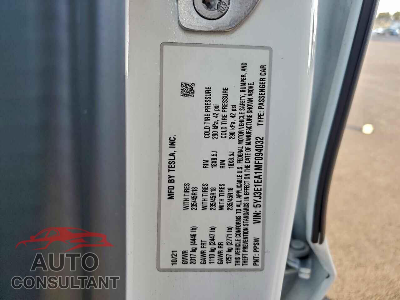 TESLA MODEL 3 2021 - 5YJ3E1EA1MF094032