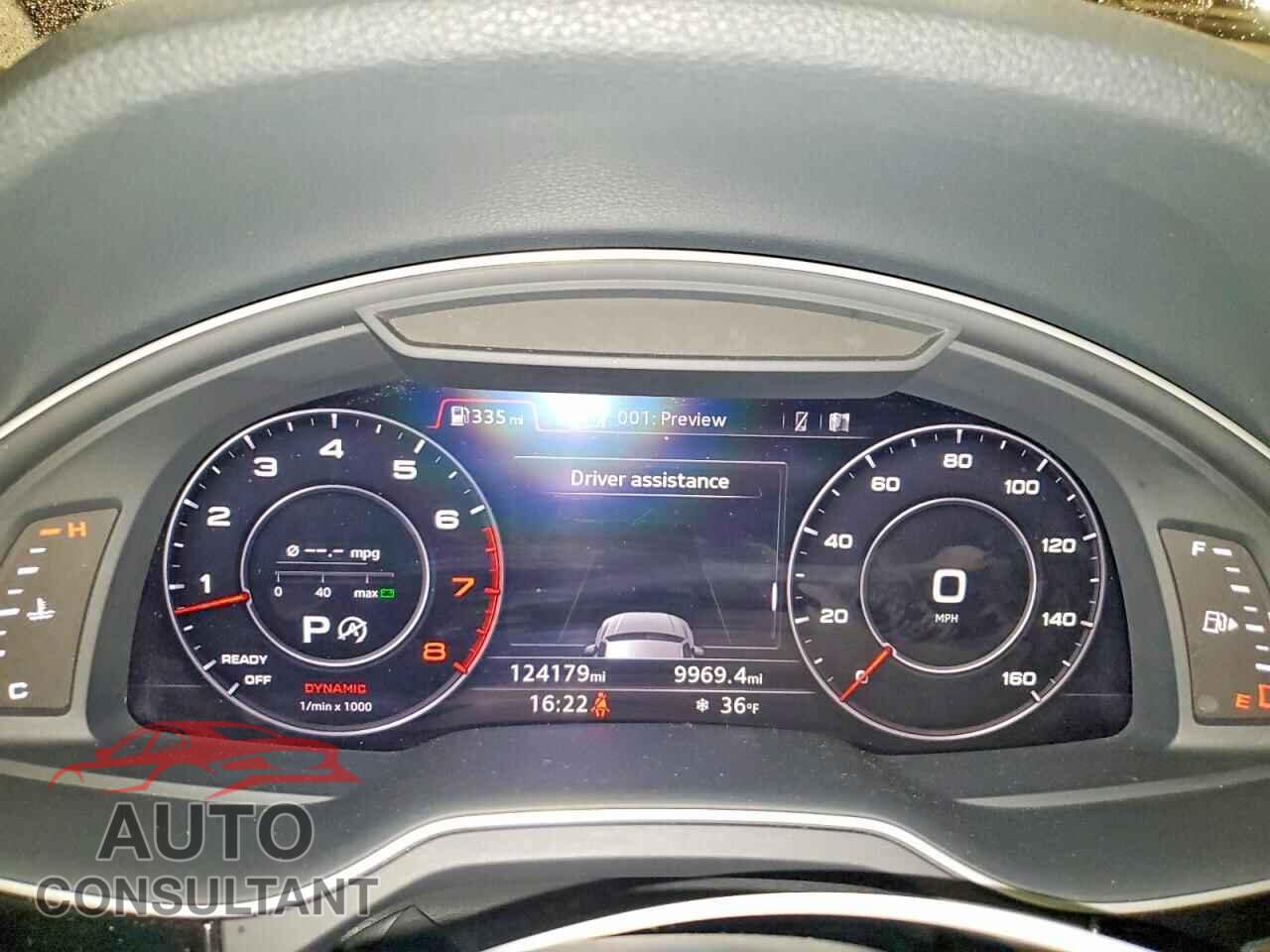 AUDI Q7 2017 - WA1VAAF70HD046732