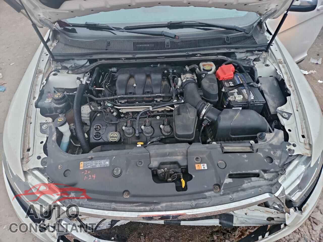 FORD TAURUS 2015 - 1FAHP2F82FG131749