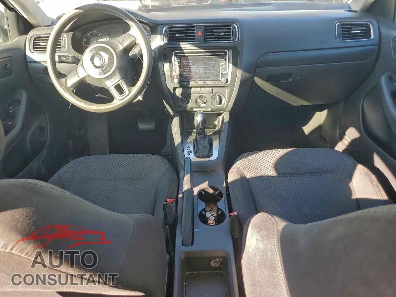 VOLKSWAGEN JETTA 2011 - 3VW2K7AJ4BM340591