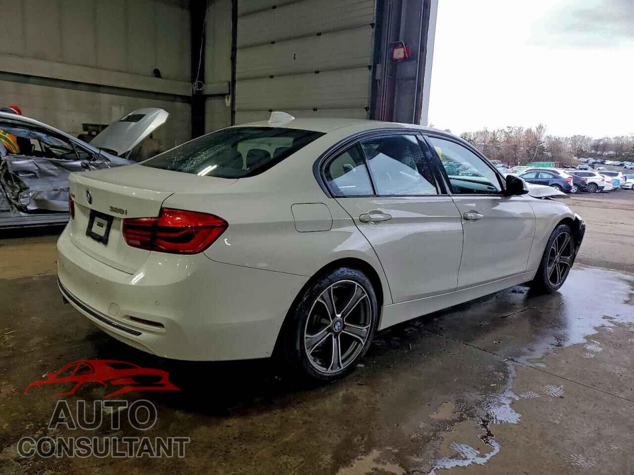 BMW 3 SERIES 2016 - WBA8E3G59GNU05940