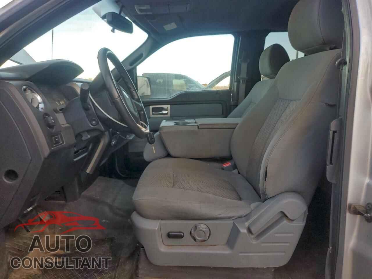 FORD F-150 2011 - 1FTFX1EF6BFC30439