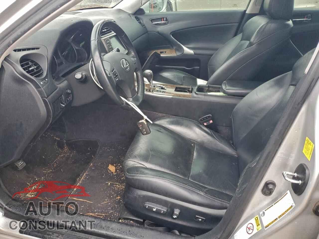 LEXUS IS 2010 - JTHBF5C26A2098201