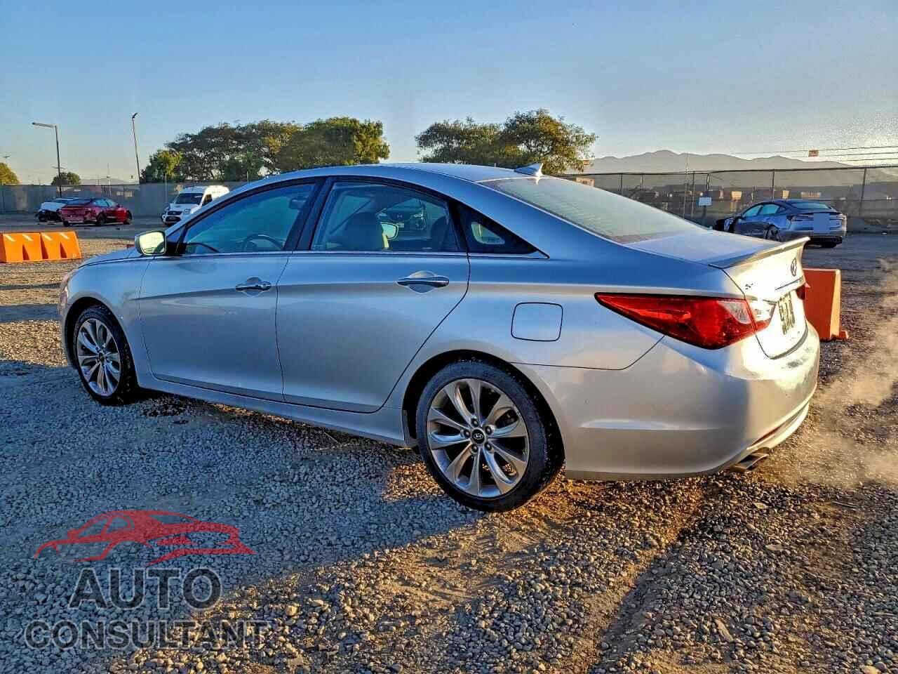 HYUNDAI SONATA 2013 - 5NPEC4AC8DH781484