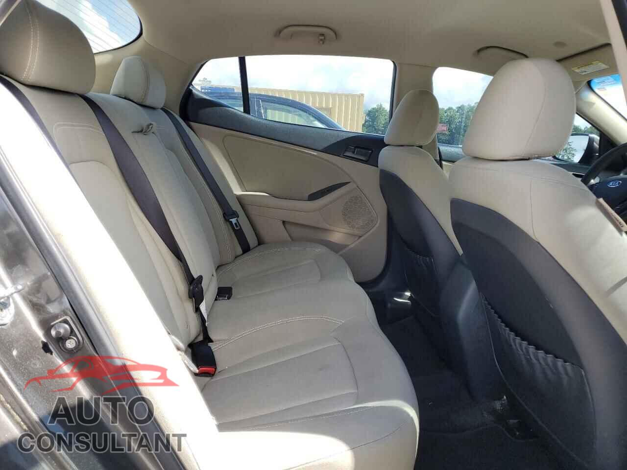 KIA OPTIMA 2011 - KNAGM4A78B5152617