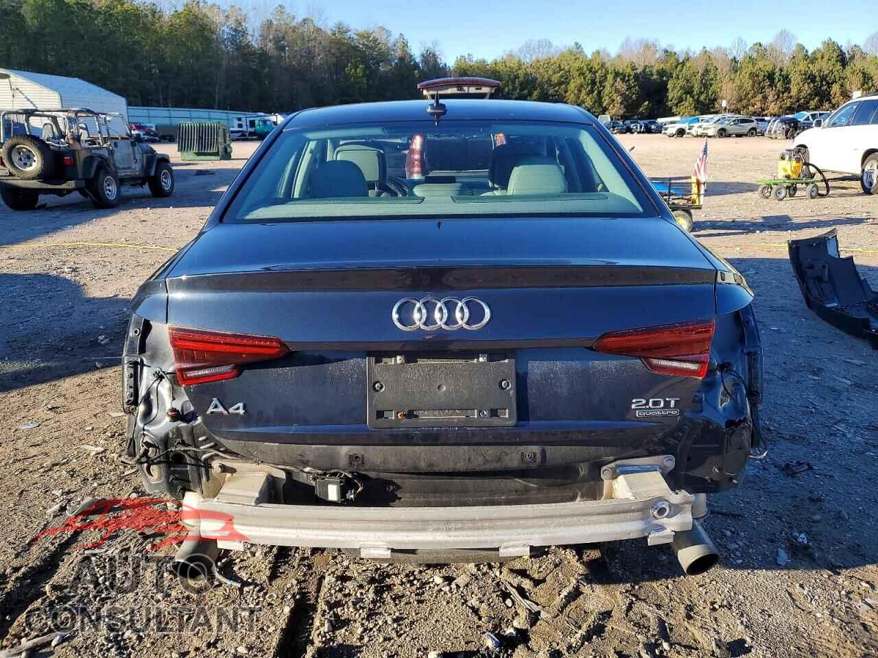AUDI A4 2018 - WAUDNAF48JA092387