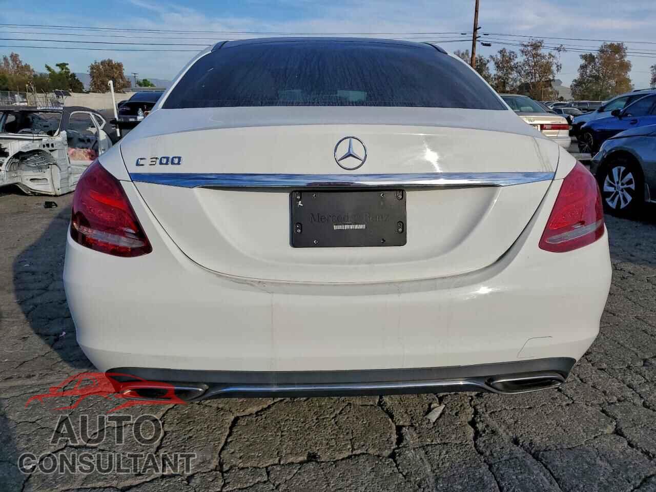 MERCEDES-BENZ C-CLASS 2017 - 55SWF4JB3HU227162