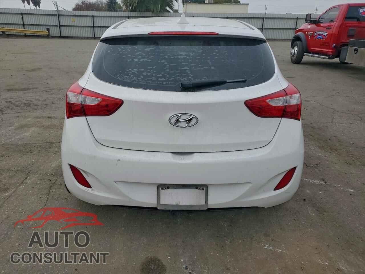 HYUNDAI ELANTRA 2013 - KMHD35LE2DU092221