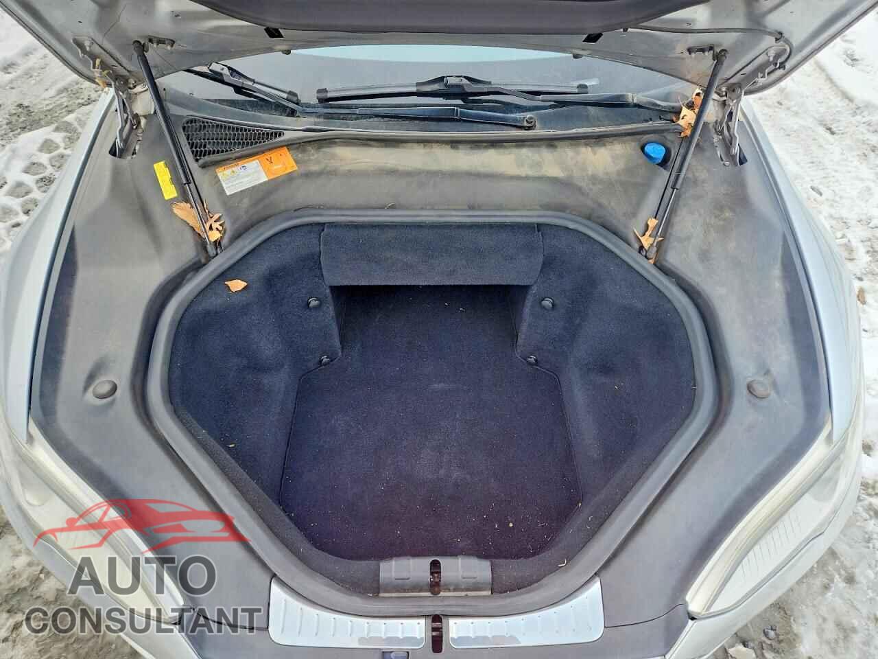 TESLA MODEL S 2013 - 5YJSA1CN7DFP15531
