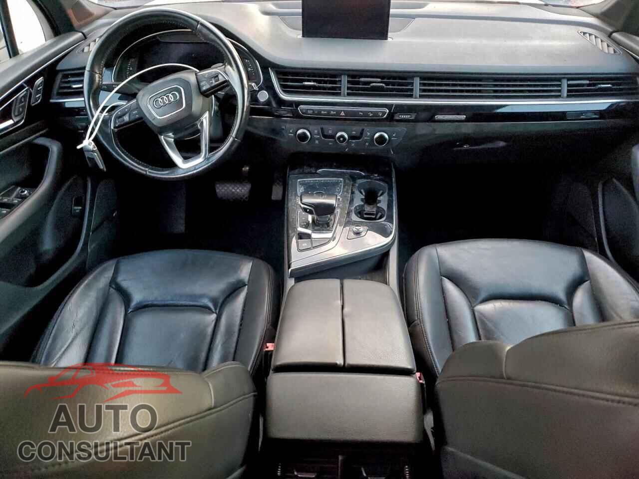 AUDI Q7 2017 - WA1LAAF7XHD011090