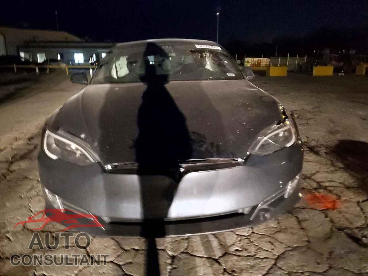 TESLA MODEL S 2018 - 5YJSA1E27JF244737