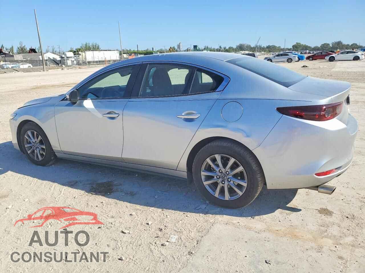 MAZDA 3 2019 - 3MZBPABL3KM113150