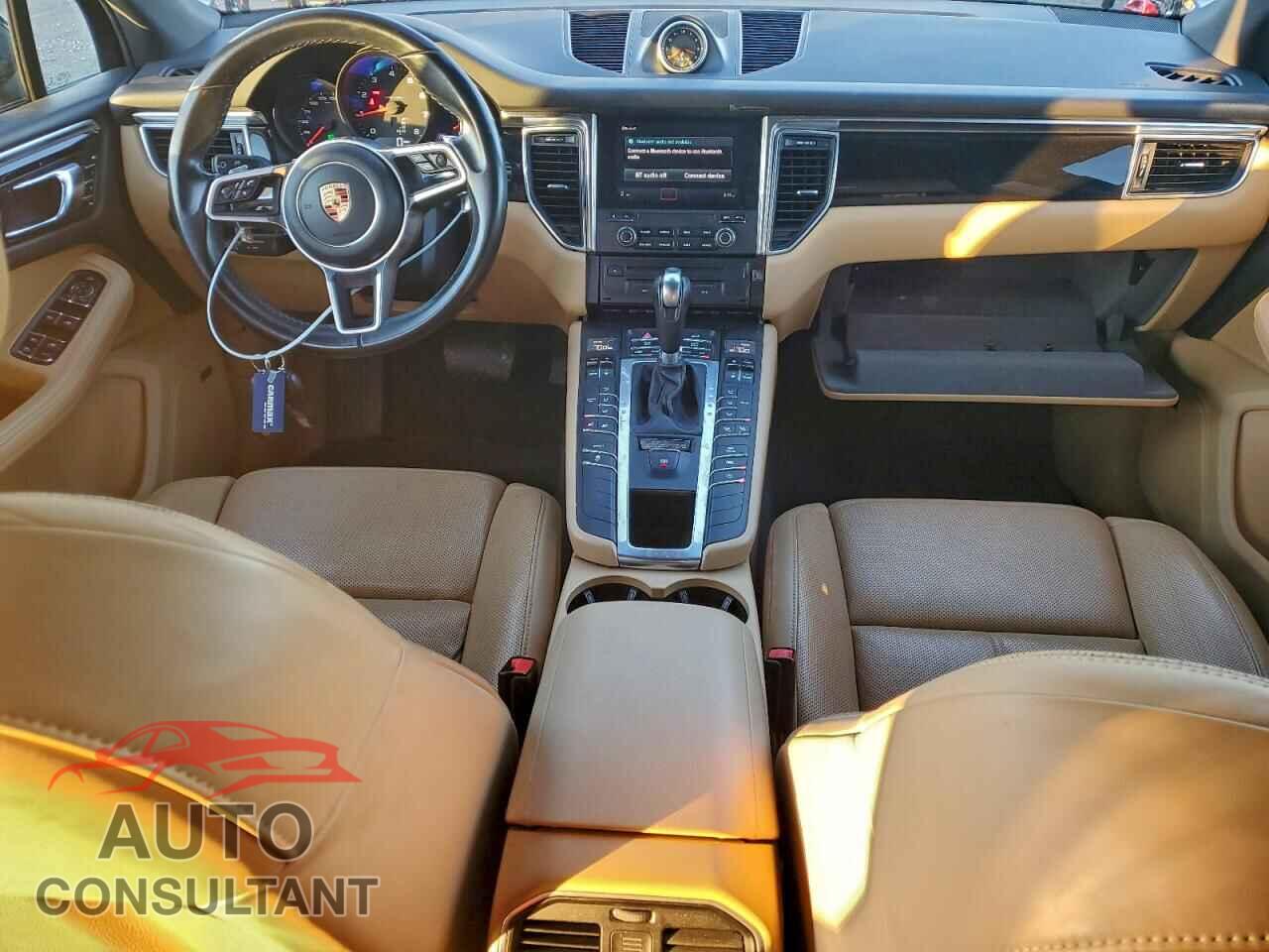 PORSCHE MACAN 2017 - WP1AA2A52HLB04716