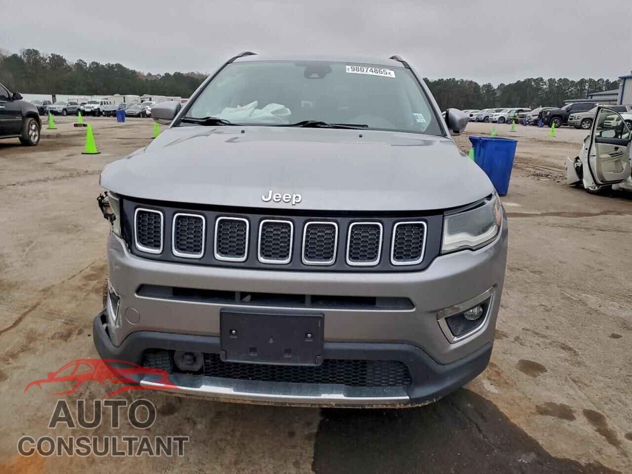 JEEP COMPASS 2018 - 3C4NJCCB2JT358027