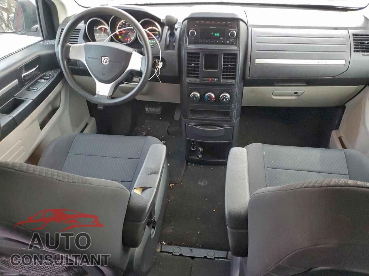 DODGE CARAVAN 2010 - 2D4RN4DE2AR430208