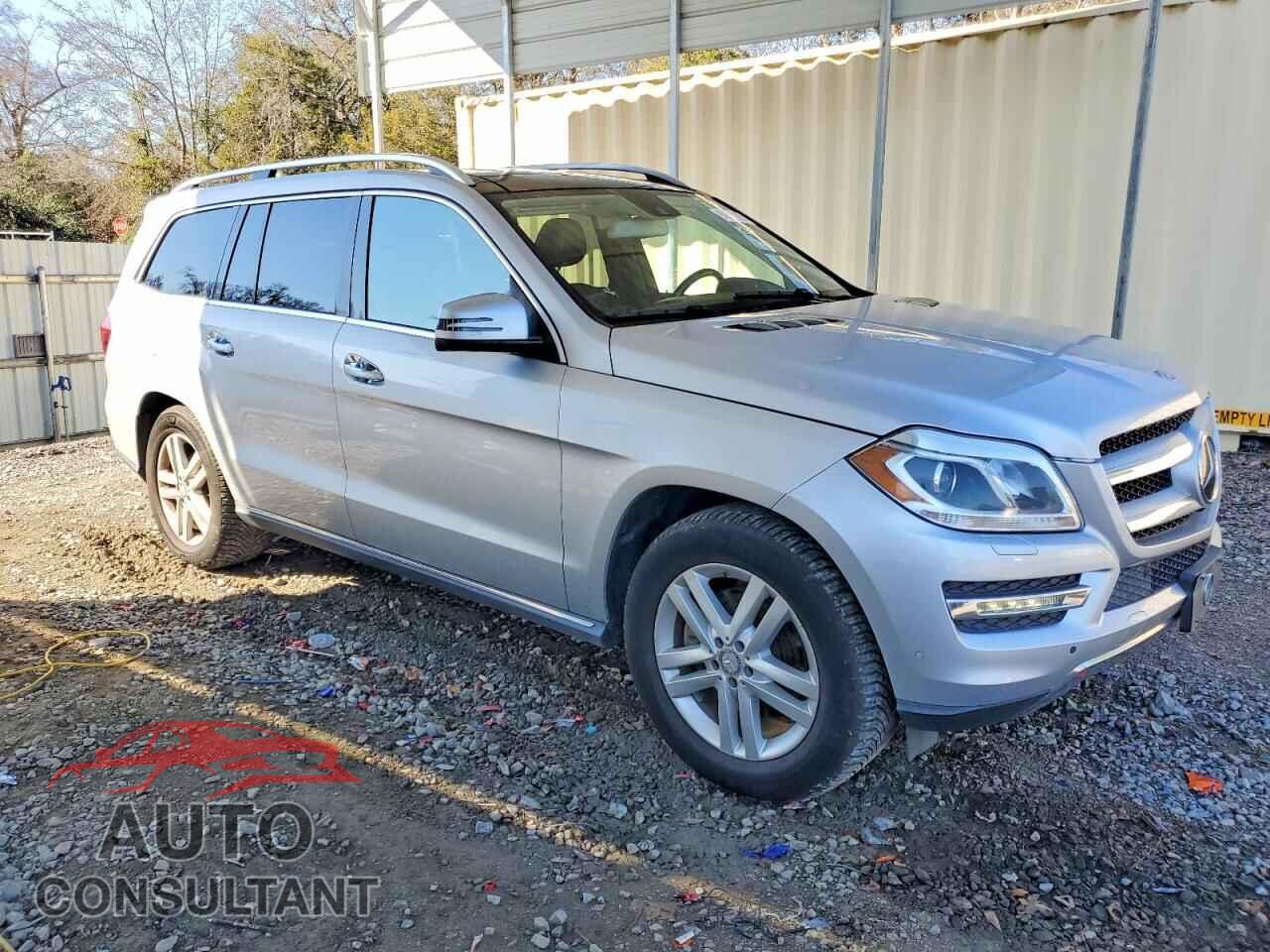 MERCEDES-BENZ GL-CLASS 2015 - 4JGDF6EE7FA572902