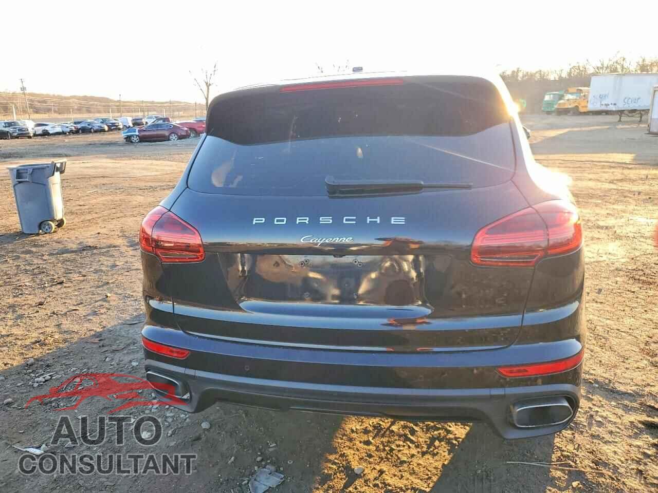 PORSCHE CAYENNE 2016 - WP1AA2A22GLA00487