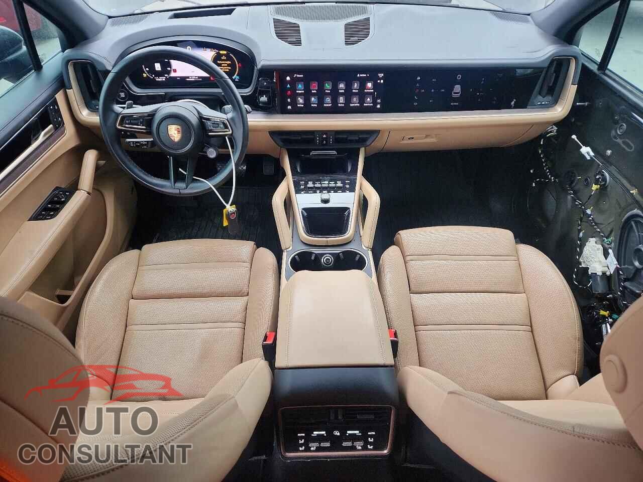PORSCHE CAYENNE 2024 - WP1AA2AY0RDA03762