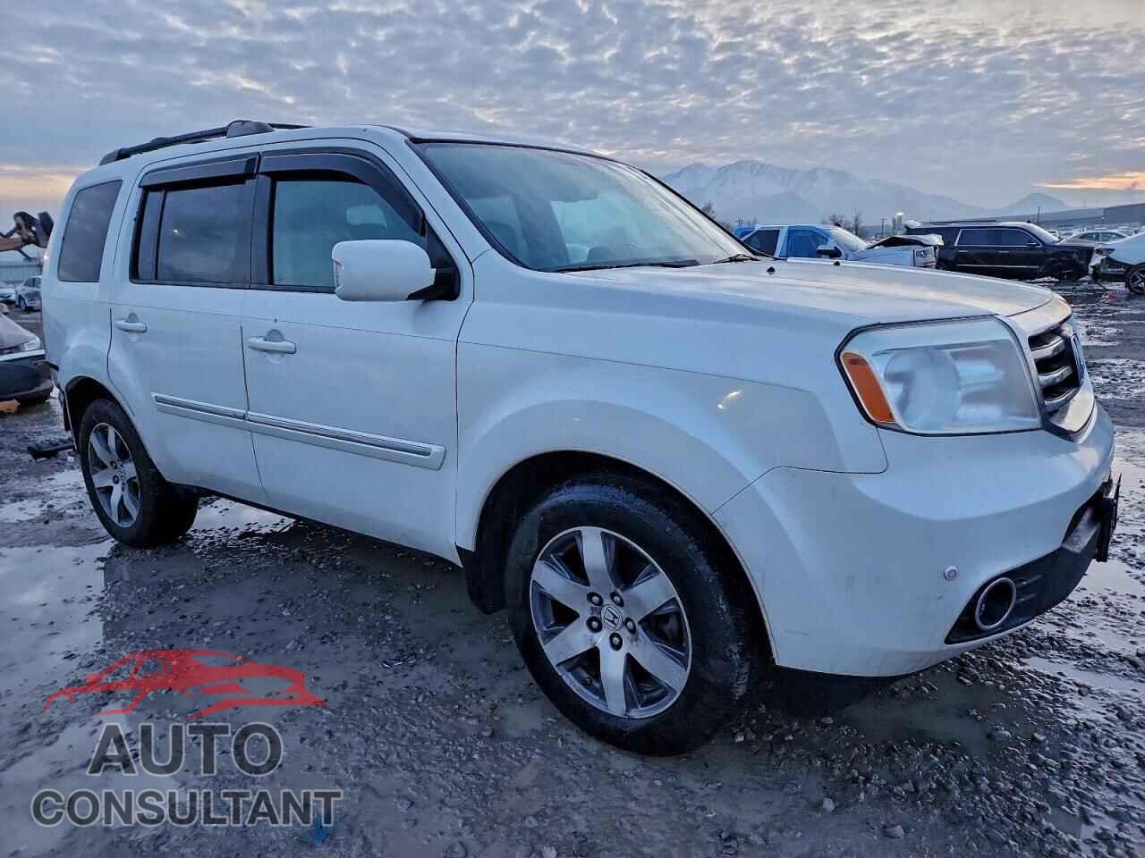 HONDA PILOT 2014 - 5FNYF4H93EB011112