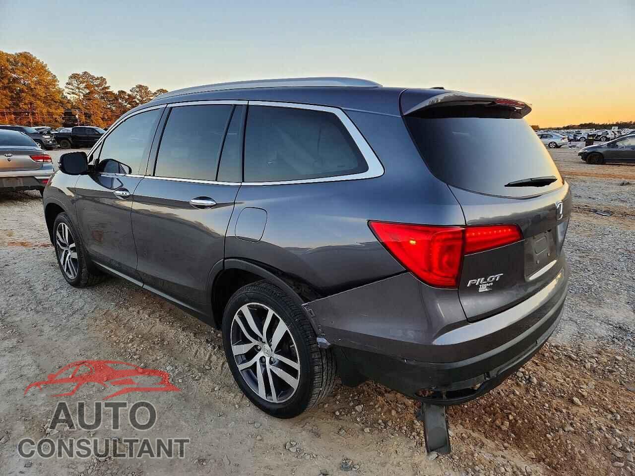 HONDA PILOT 2017 - 5FNYF6H96HB068131