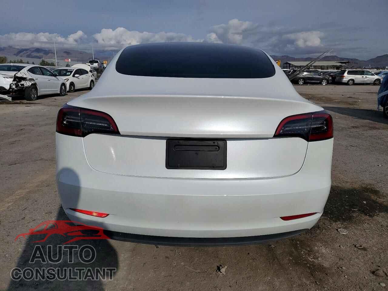 TESLA MODEL 3 2023 - 5YJ3E1EA1PF584152