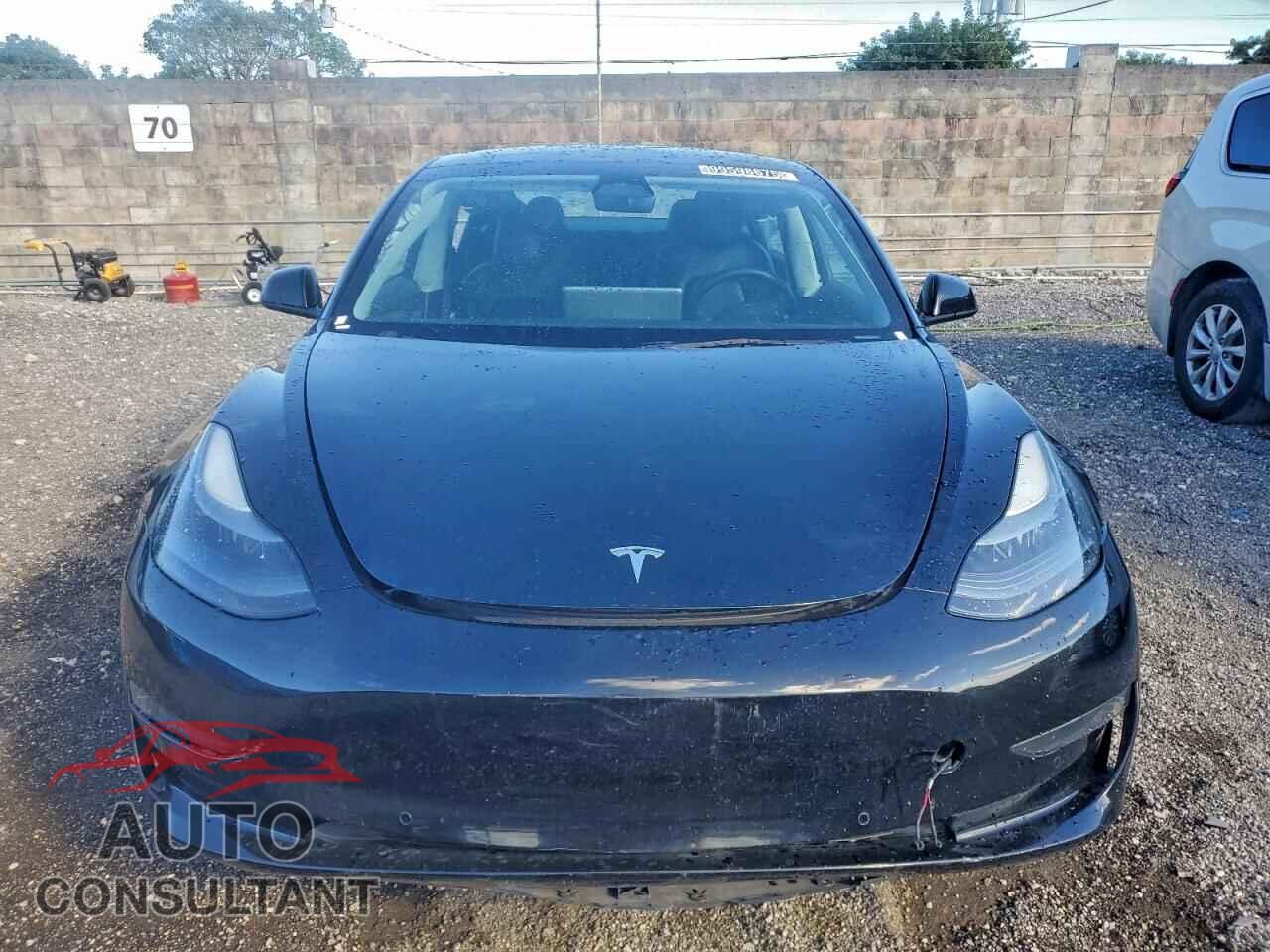 TESLA MODEL 3 2022 - 5YJ3E1EA2NF372387