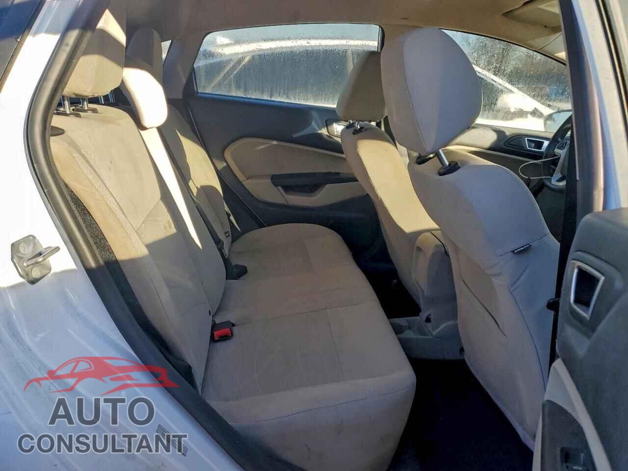 FORD FIESTA 2014 - 3FADP4EJ3EM201908