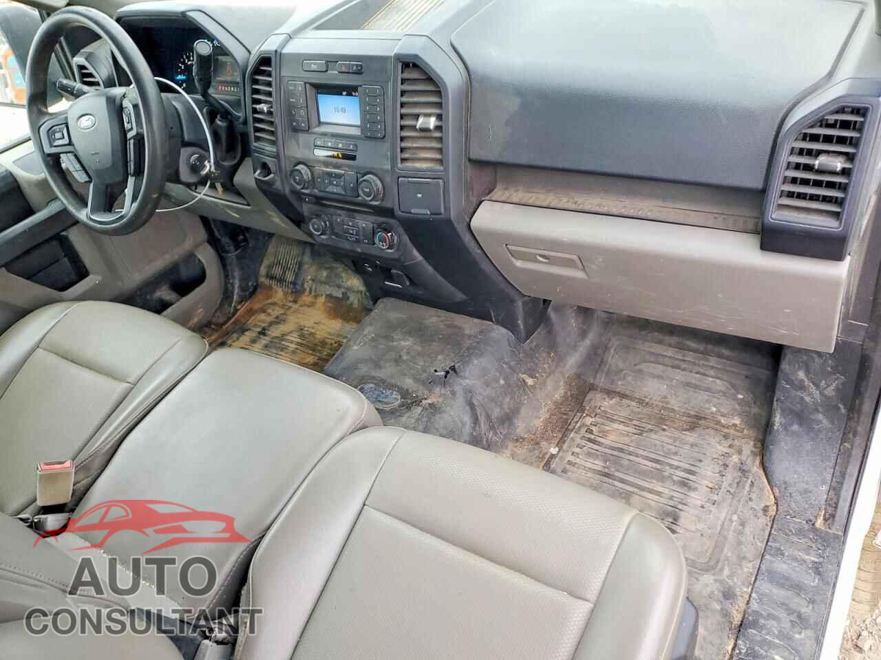 FORD F150 2018 - 1FTMF1CB2JKF19947