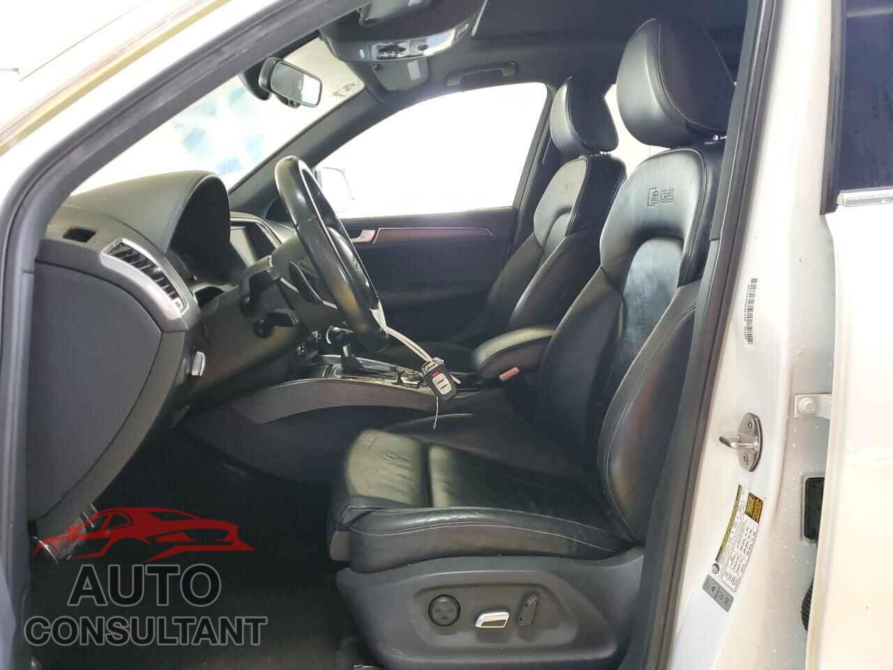 AUDI SQ5 2014 - WA1VGAFP0EA002905