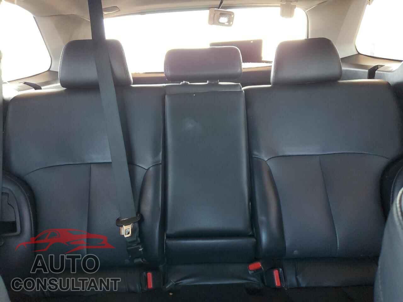 SUBARU OUTBACK 2014 - 4S4BRBLC9E3271771