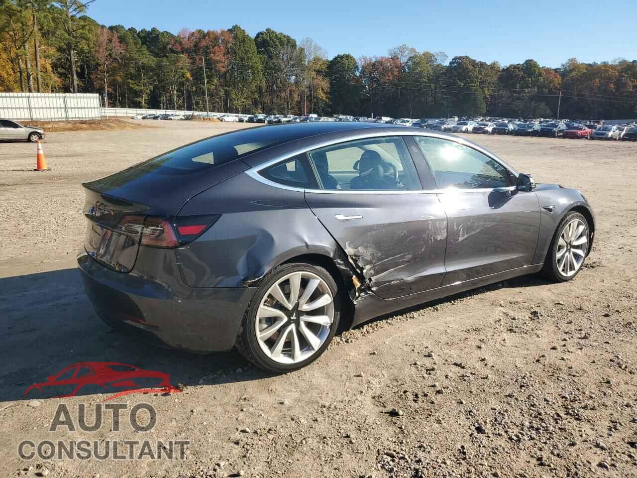 TESLA MODEL 3 2018 - 5YJ3E1EB4JF090819