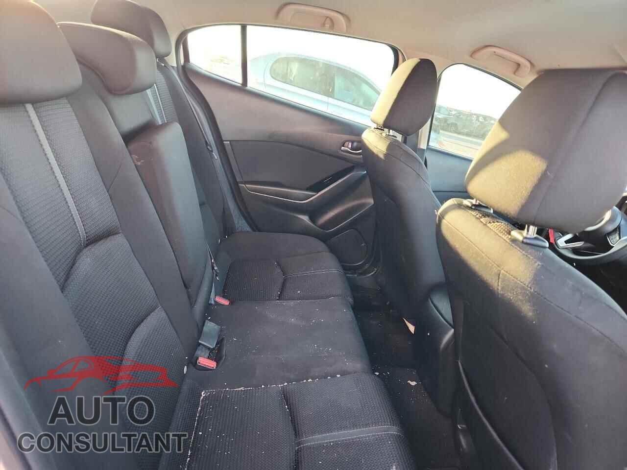 MAZDA 3 2017 - 3MZBN1U79HM103351